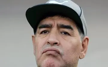 پاسخ فیفا به اتهام مارادونا به داور آمریکایی