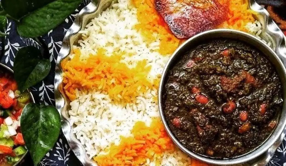 برای پخت قورمه سبزی در قابلمه چه مدت زمان لازم است؟