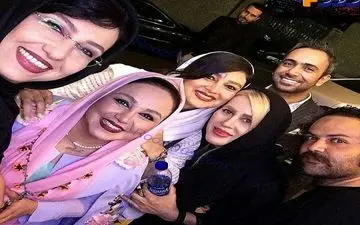 سلفی زنان و مردان بازیگر در جشن تولد بهنوش بختیاری