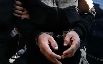دستگیری قاتل فراری پس از ۳۰ ماه زندگی پنهانی 