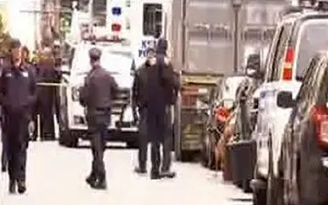 کشف دو بسته مشکوک توسط پلیس آمریکا +فیلم 