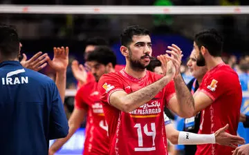 کریمی: با سرویس‌های خوب و دفاع عالی، بازی را در دست گرفتیم