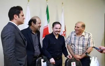 خشایار اعتمادی و  فرتاک پلاس در گفت و گویی بی پرده / آقای پاپ ایران از بابک بیات تا افشین یداللهی و از رضا صادقی تا محسن چاووشی + فیلم