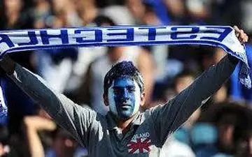 کاری که هواداران استقلال با منصوریان کردند باور کردنی نیست+عکس