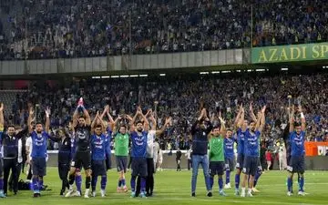 باشگاه استقلال به تمدیدی‌ها پیغام داد