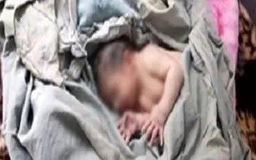 پسر شیرخوارم پوریا را فروختیم ، با پولش شوهرم موتور خرید و من لباس !