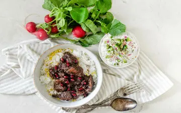 طرز تهیه خورشت فسنجان با مرغ | دستور پخت مجلسی و خوشمزه