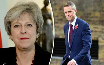 ابعاد تازه‌ای از دعوای ترزا می با وزیر دفاع اخراجی کابینه