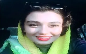 سلفی توماشینی ونوس کانلی؛ بازیگر سینما و تئاتر (عکس)