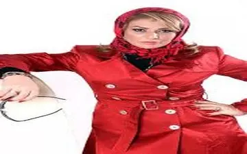 تیپ و حجاب نسرین مقانلو در راه سانفرانسیسکو