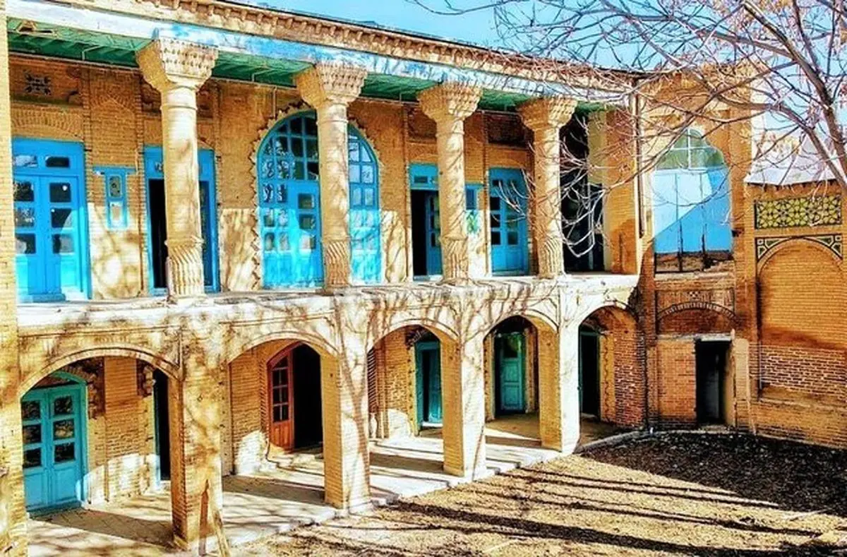 واگذاری دو خانه تاریخی کرمانشاه برای مرکز پذیرایی اقامتی 