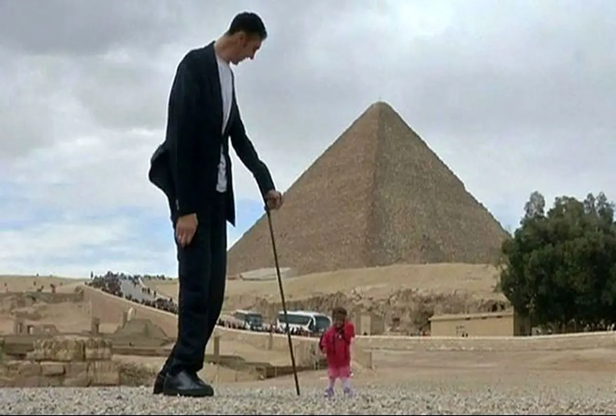 ملاقات بلندترین مرد جهان با کوتاه‌ترین زن جهان در مصر+عکس
