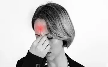 این نوع سردرد ناگهانی را جدی بگیرید و به پزشک مراجعه کنید