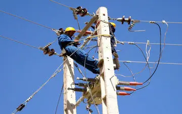 امسال برق به خانه روستاییان کورده شهرستان خنج می‌آید 