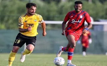 دوری بدموقع نورافکن از فوتبال