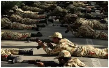 
افزایش دوباره حقوق سربازان/ حداقل حقوق چند میلیون تومان شد؟
