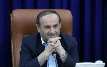 بانک‌ها برای رونق اقتصادی بایستی با واحدهای تولیدی همکاری کنند