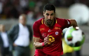 وقتی ستاره استقلالی بی خیال مسی نمی شود ؛ ادعای عجیب یک استقلالی !