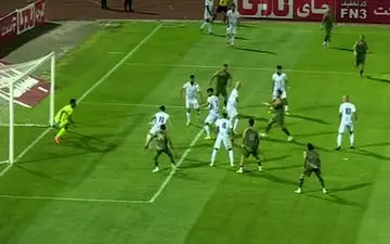 گل اول شمس‌ آذر با گل به خودی بارانی! + ویدئو