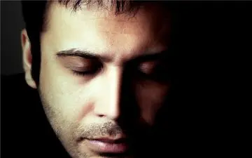 رونمایی از آهنگ جدید خواننده معروف در خندوانه 