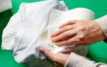 ابداع روش جدید پاک کردن لکه زرد سرسخت از روی لباس سفید