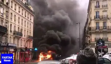 انفجار مهیب یک اتوبوس در پاریس + فیلم