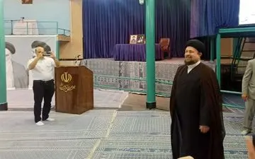 سیدحسن خمینی در جماران رای خود را به صندوق انداخت 