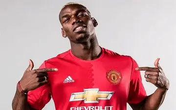 کفش‌های گران‌قیمت پوگبا + عکس