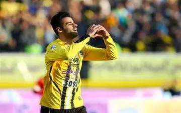 مهاجم سپاهان دوباره سبزپوش شد