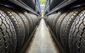 رانندگان خودروهای سواری به دردسر افتادند؛ این سایز لاستیک کمیاب شد