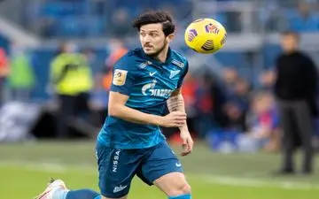 دو باشگاه آ اس رم و آتالانتا به دنبال جذب سردار آزمون