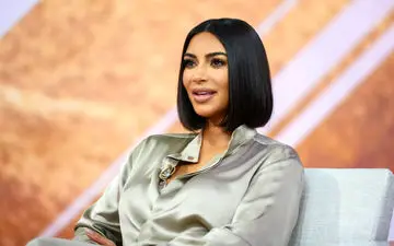 مدل جدید موی کیم کارداشیان کار دستش داد!| موی کیم کارداشیان جنجال آفرید