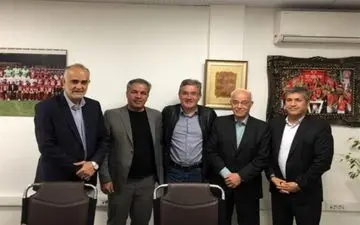 روش عجیب مدیران پرسپولیس برای استخدام سرمربی