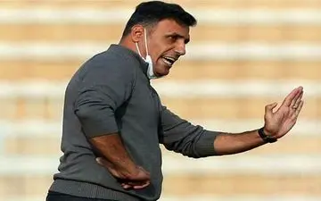 سرمربی استقلال خوزستان: نمی توانیم با داوران جنگ و مبارزه کنیم