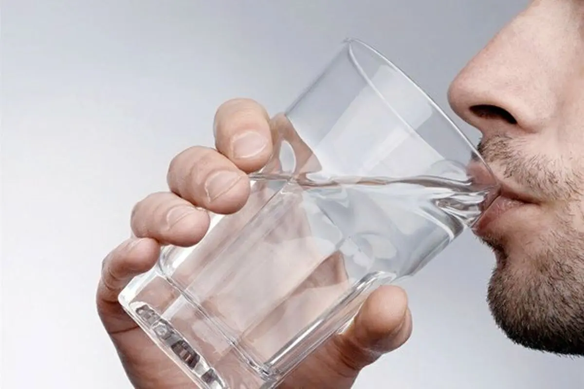 آب گرم چه فوایدی دارد؟مزایای نوشیدن آب گرم را دست کم نگیرید