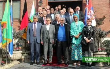 برگزاری جشن سال نو میلادى به میزبانى مجمع رؤساى انجمن هاى دوستى