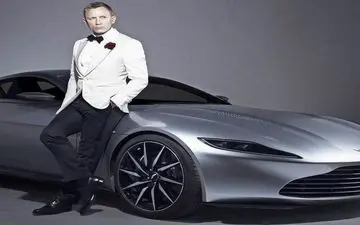  آیا می دانید کدام بازیگر رایگان از خودروهای لوکس استفاده می کند؟