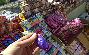 کشف 17 تن مواد محترقه توسط ماموران پلیس + فیلم