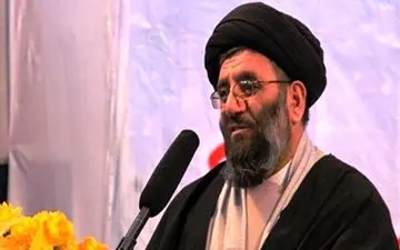 لزوم کمک همه جانبه دولت و مجموعه‌های مردمی به مردم سیل زده سیستان و بلوچستان
