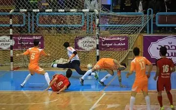 لیگ برتر فوتسال / آغاز هفته دوم با توقف مدافع عنوان قهرمانی 