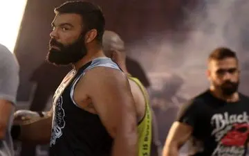 رجزخوانی علی‌اکبری برای یک فایتر/ او تک‌بُعدی است و سخت شکستش می‌دهم
