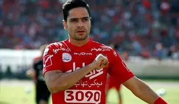 هواداران قدر این پرسپولیسی با تعصب را بدانند