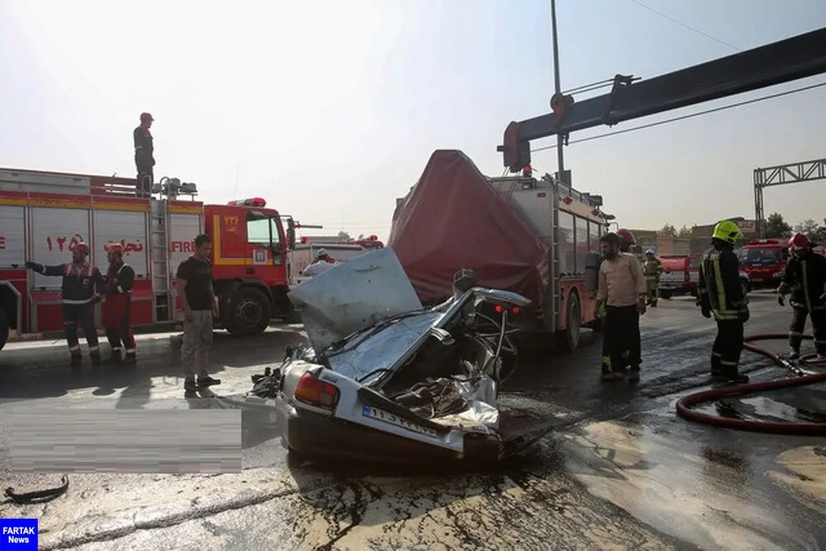 یک کشته و یک مجروح در واژگونی تریلی حامل گازوئیل در مشهد