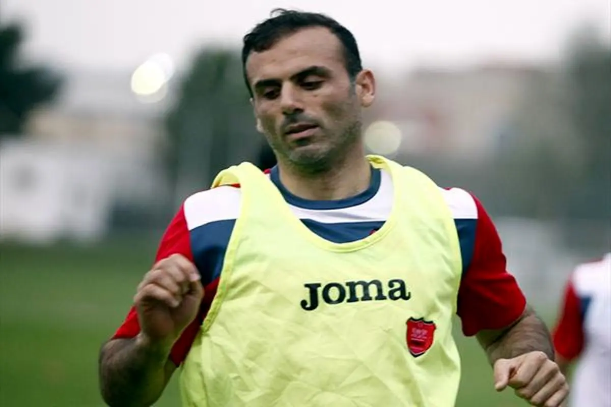واکنش کاپیتان پرسپولیس به انتخابش بعنوان مرد سال فوتبال ایران