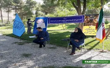 گزارش تصویری/ نشست خبری مدیر کل میراث فرهنگی، گردشگری و صنایع دستی استان کرمانشاه با اصحاب رسانه در محوطه تاریخی تاقبستان