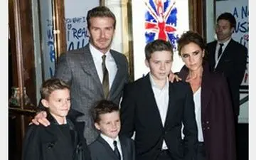 خطر مرگ از بیخ گوش فوتبالیست معروف و خانواده اش گذشت + عکس