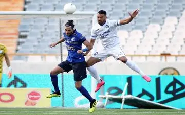 شکست استقلال برابر گل‌گهر سیرجان در نیمه نخست
