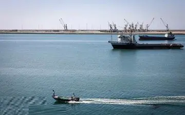 عملیات اجرایی پروژه دایک حفاظت ساحلی بندر چابهار آغاز شد