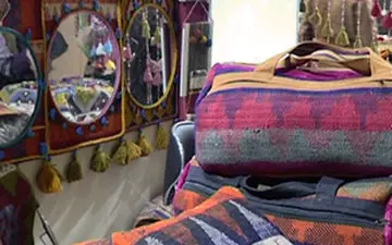 دنیایی از رنگ و نقش در نمایشگاه گردشگری