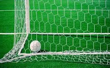 سفید و سیاه دربی فردا